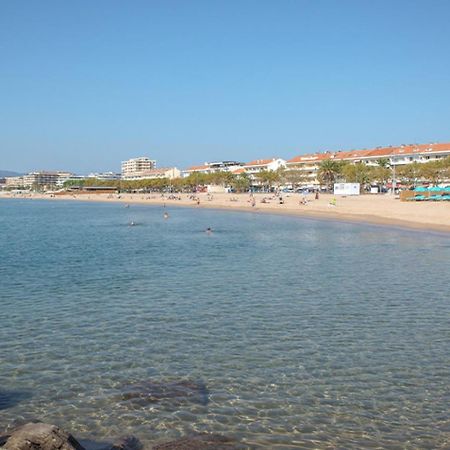 Hotel Sable Et Soleil - Port, Plage Et Jacuzzi Prive Fréjus エクステリア 写真