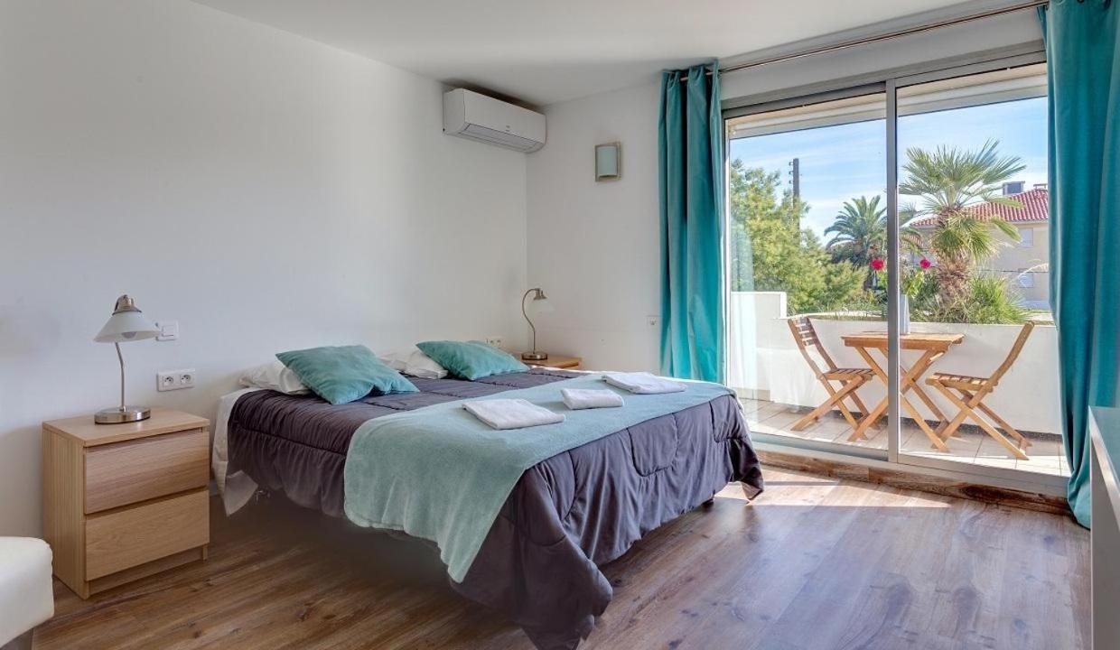 Hotel Sable Et Soleil - Port, Plage Et Jacuzzi Prive Fréjus エクステリア 写真