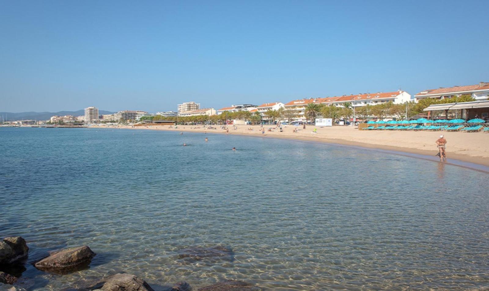Hotel Sable Et Soleil - Port, Plage Et Jacuzzi Prive Fréjus エクステリア 写真