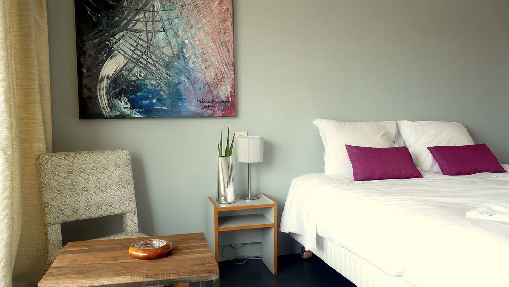 Hotel Sable Et Soleil - Port, Plage Et Jacuzzi Prive Fréjus エクステリア 写真