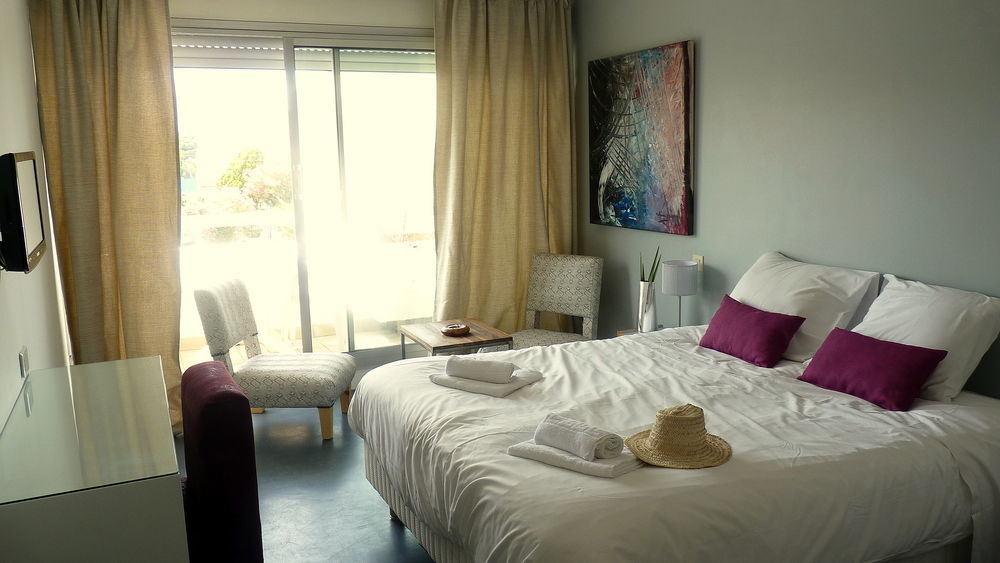 Hotel Sable Et Soleil - Port, Plage Et Jacuzzi Prive Fréjus エクステリア 写真
