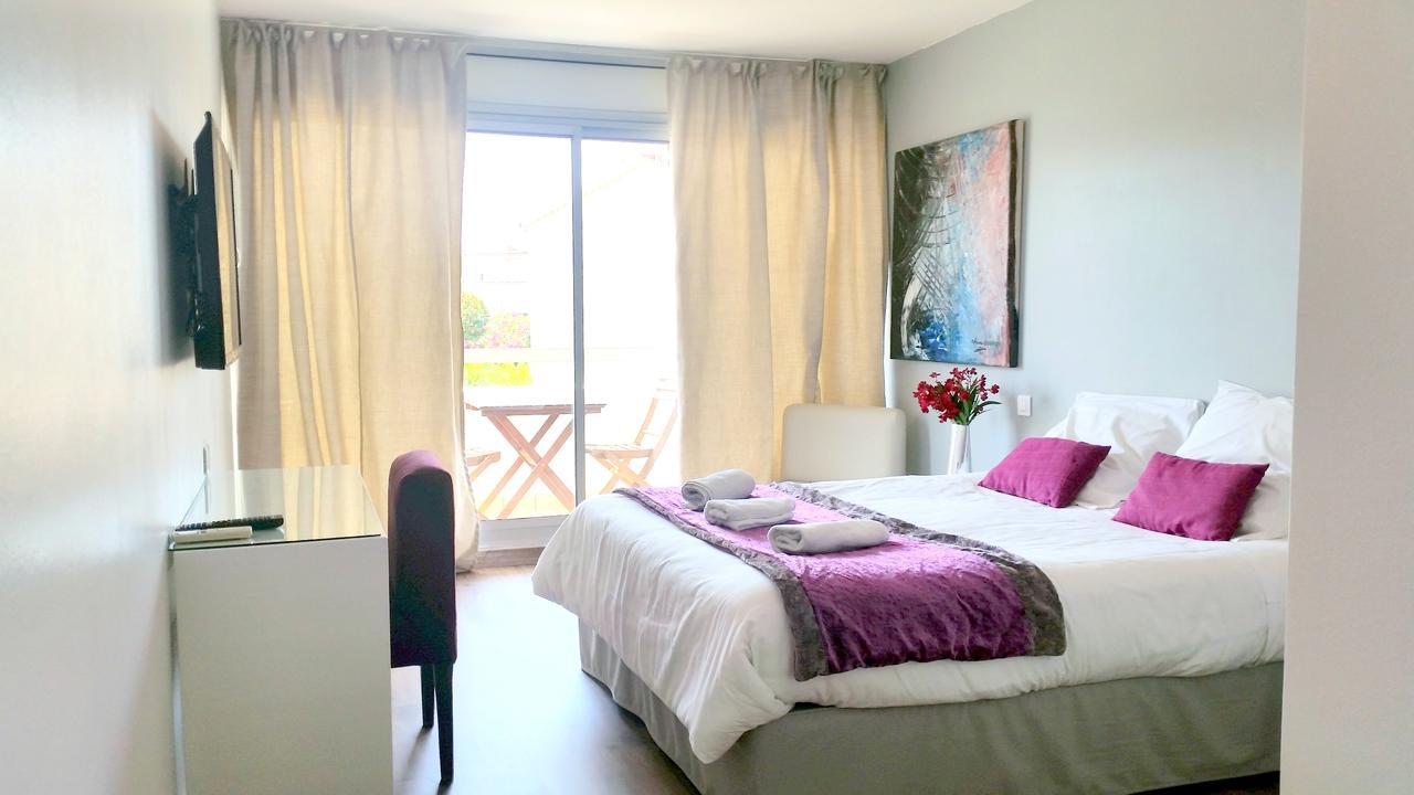 Hotel Sable Et Soleil - Port, Plage Et Jacuzzi Prive Fréjus 部屋 写真