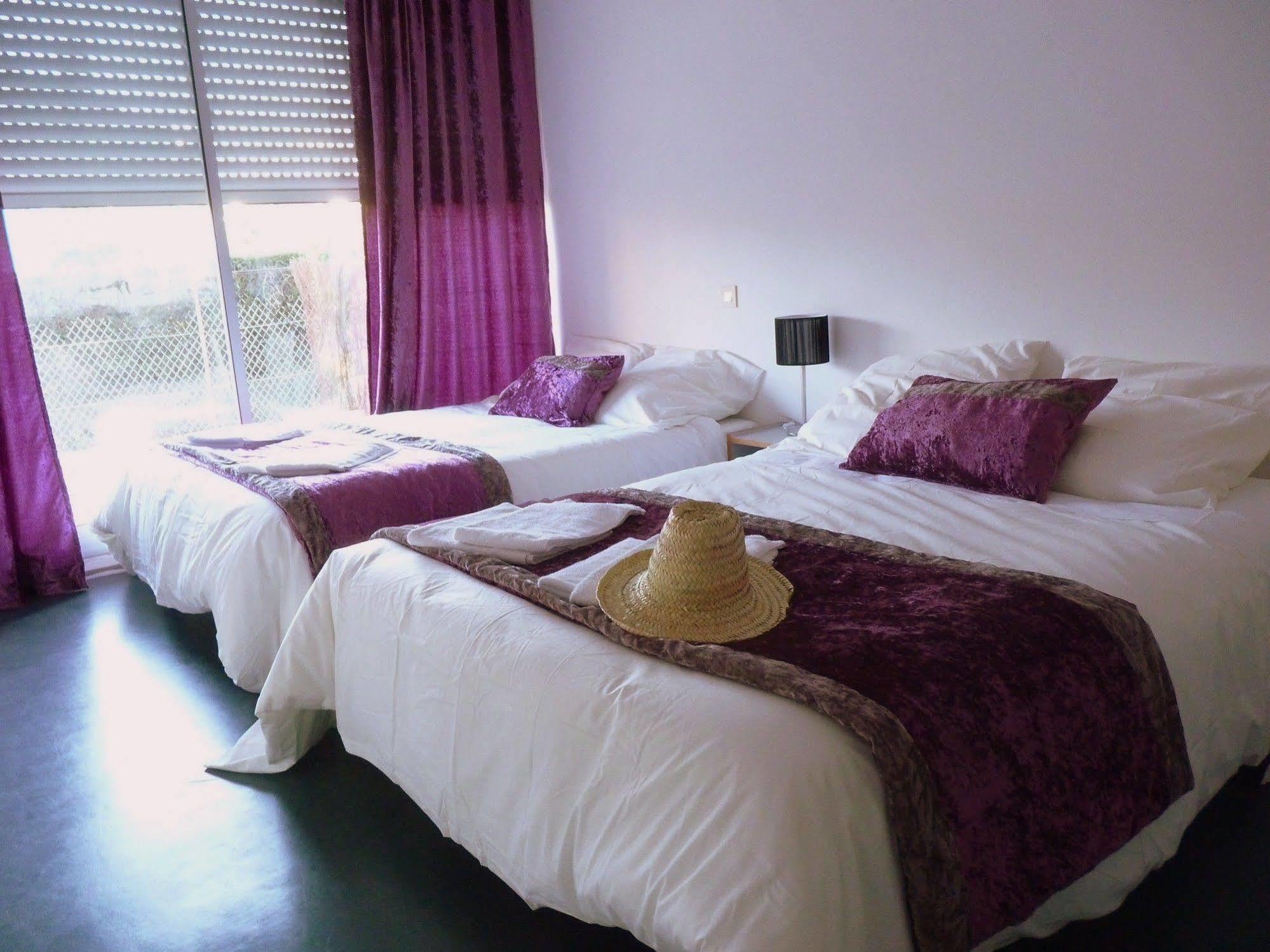 Hotel Sable Et Soleil - Port, Plage Et Jacuzzi Prive Fréjus エクステリア 写真
