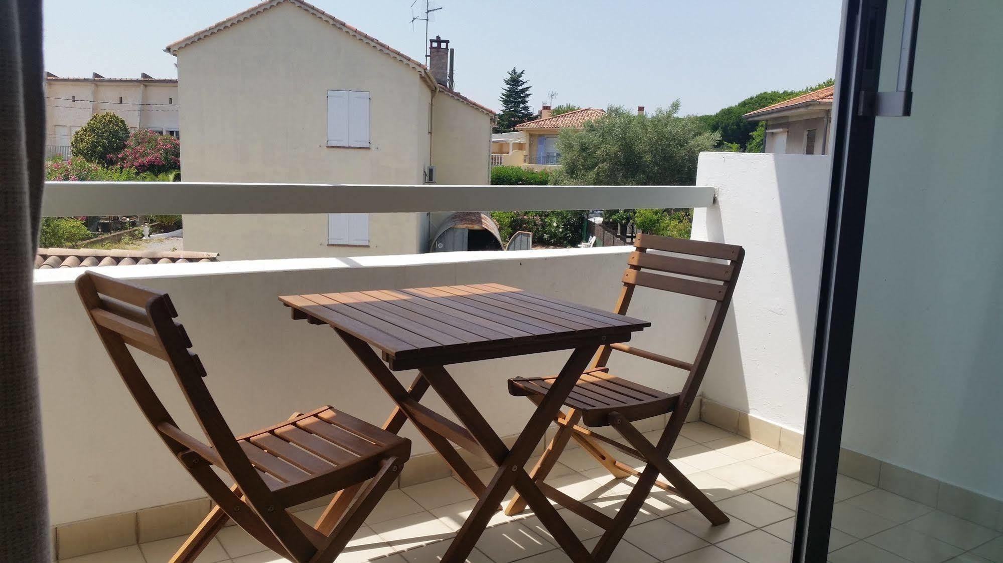 Hotel Sable Et Soleil - Port, Plage Et Jacuzzi Prive Fréjus エクステリア 写真