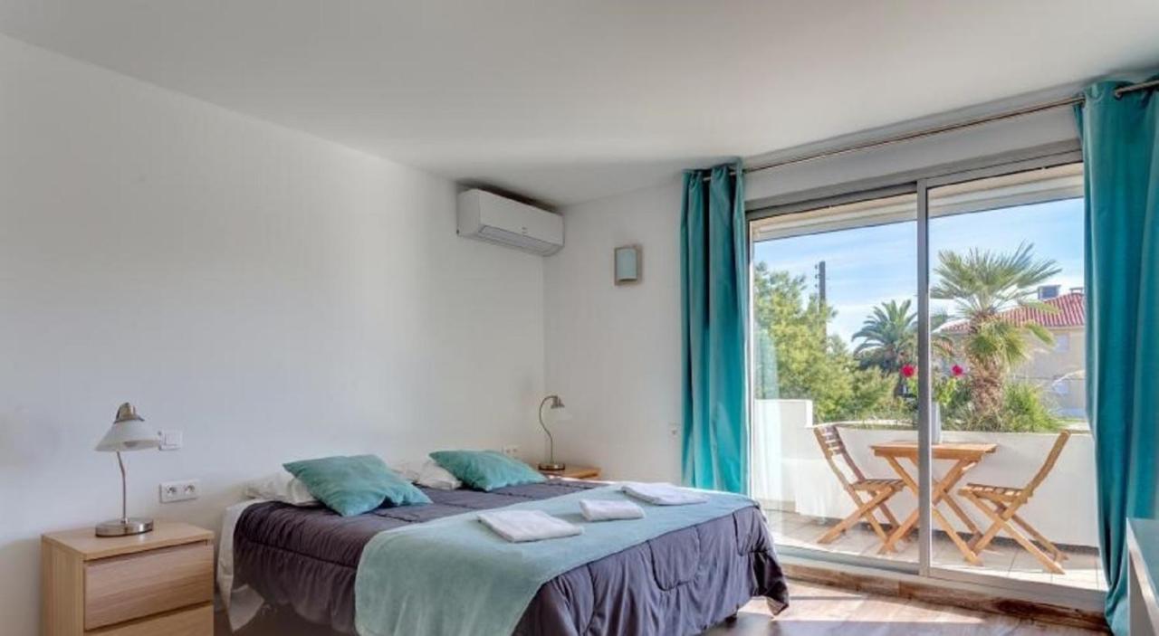 Hotel Sable Et Soleil - Port, Plage Et Jacuzzi Prive Fréjus 部屋 写真