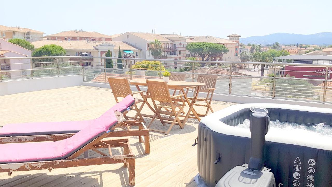 Hotel Sable Et Soleil - Port, Plage Et Jacuzzi Prive Fréjus エクステリア 写真